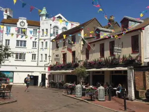 Simge Konuş – St Giles Brighton