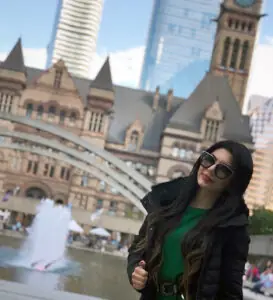 Kübra Özer – Kaplan International Toronto
