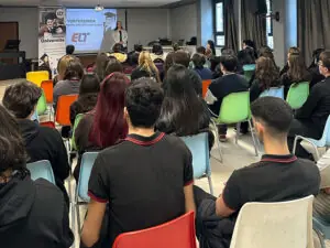 ELT Kocaeli’den Körfez Atatürk Anadolu Lisesinde Yurtdışı Eğitim Semineri