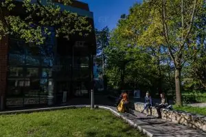 Middlesex Üniversitesi
