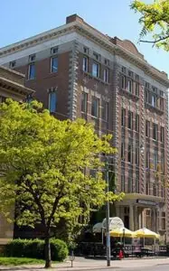 Braemar College