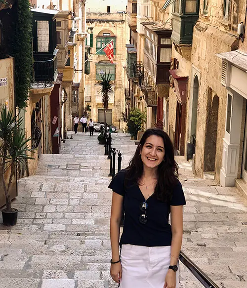 Gülümser Gür – EC English