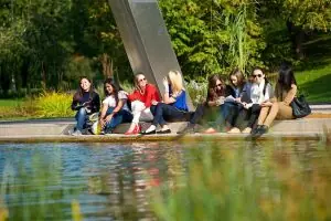 Dilha Y. – International Business School