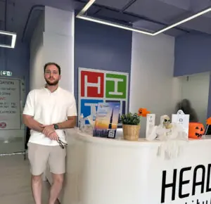 Emirhan, Headway Institute Dubai’de İngilizce Dil Eğitimine Başladı