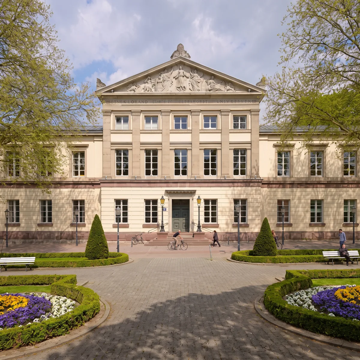 Budapeşte Eötvös Loránd Üniversitesi (ELTE)