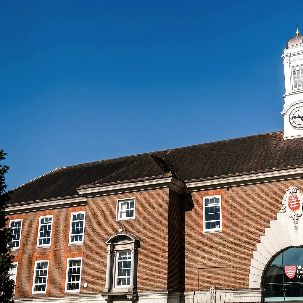 Middlesex Üniversitesi
