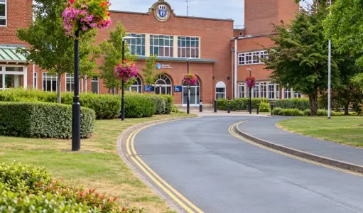 Worcester Üniversitesi