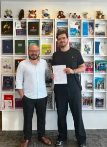 Murathan, University of Bath Yüksek Lisansı için Vizesini Aldı
